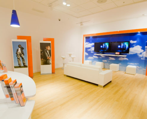 Feature Wall Wireless Store